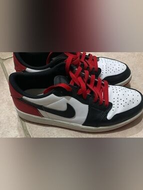 Jordan 1 Low Retro OG Black Toe Sneakers,MEN Size 10